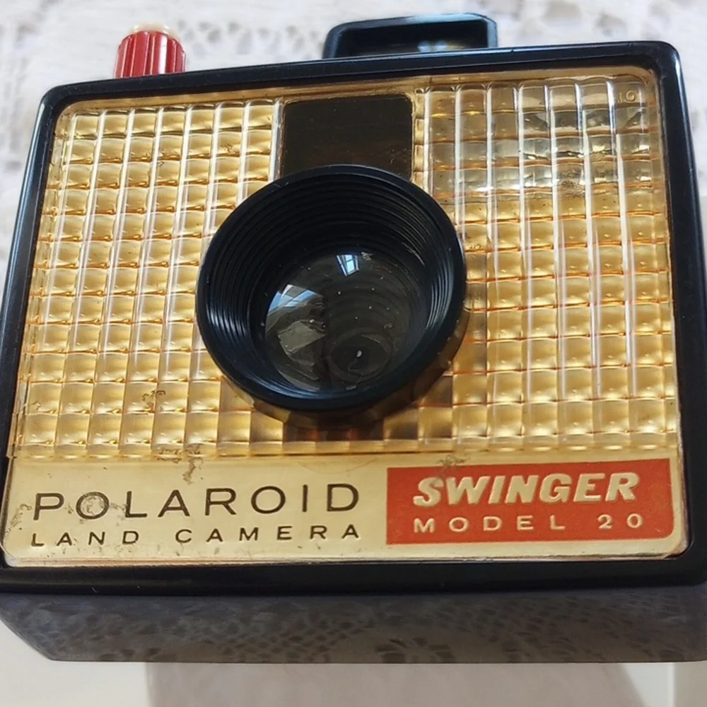 Vintage Polaroid 1960s Land Camera Swinger Model 20